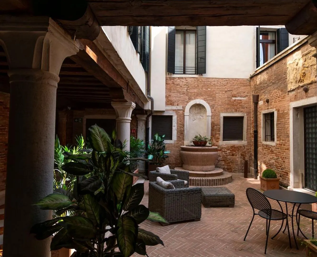 Palazzo Morosini Degli Spezieri - Lifestyle Apartments Veneza 0*,